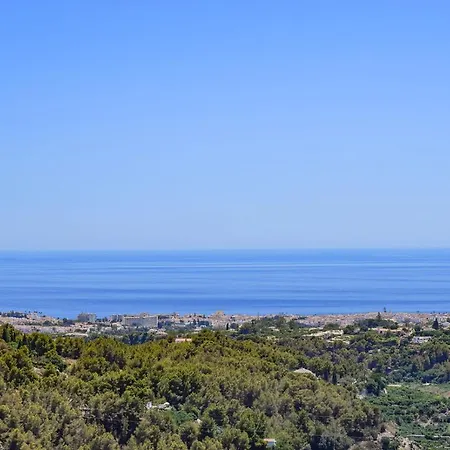 펜션 Casa Dorit, Luxury Townhouse With Pool And Parking Hansonholiday