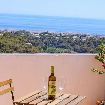 펜션 Casa Dorit, Luxury Townhouse With Pool And Parking Hansonholiday *